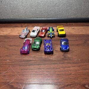 Lot of 9 - Mattel Hot Wheels Diecast Vehicle Cars Loose